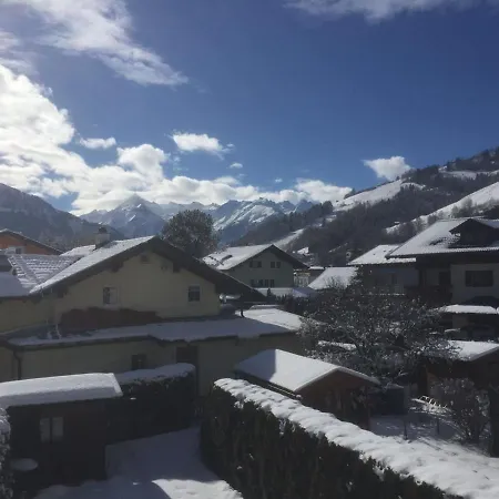 Gemutliches Ferienhaus In Zell Am Mit Garten Und Terrasse בית נופש